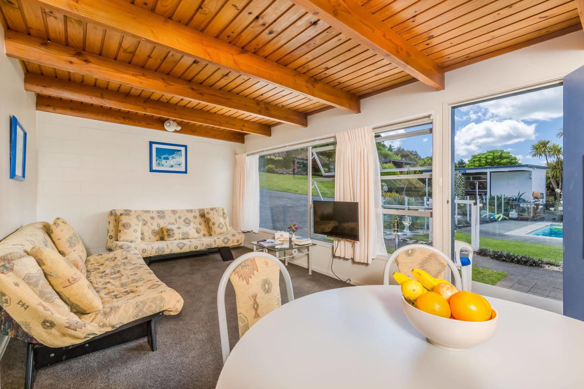 Aloha Seaview Resort Motel Paihia Exterior photo