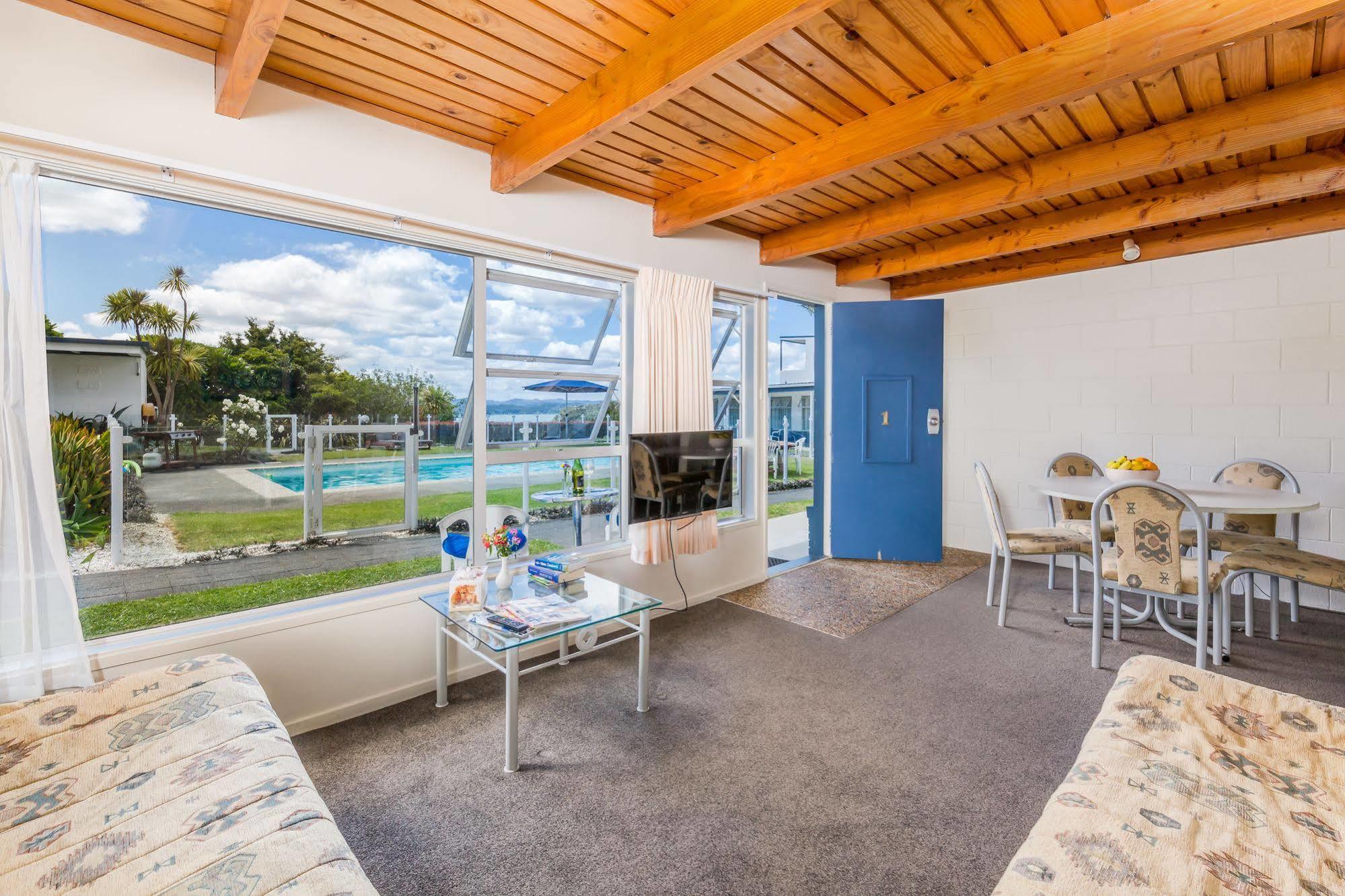 Aloha Seaview Resort Motel Paihia Exterior photo